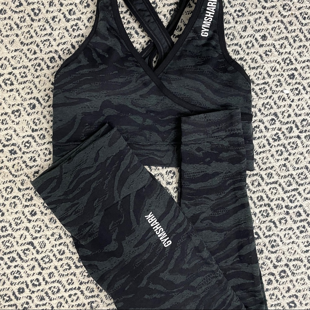 Gymshark Adapt Set (Bra and Leggings)
